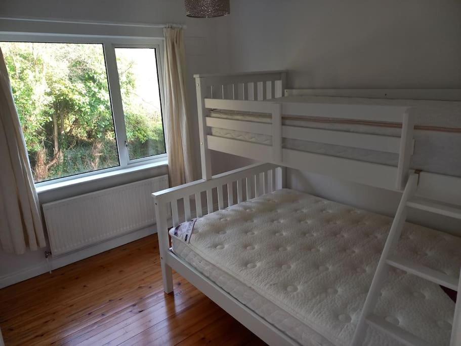 Large 4Bed Available Long-Term In Letterkenny Villa Exterior photo