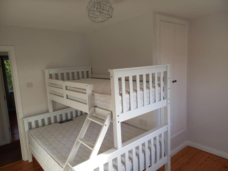Large 4Bed Available Long-Term In Letterkenny Villa Exterior photo