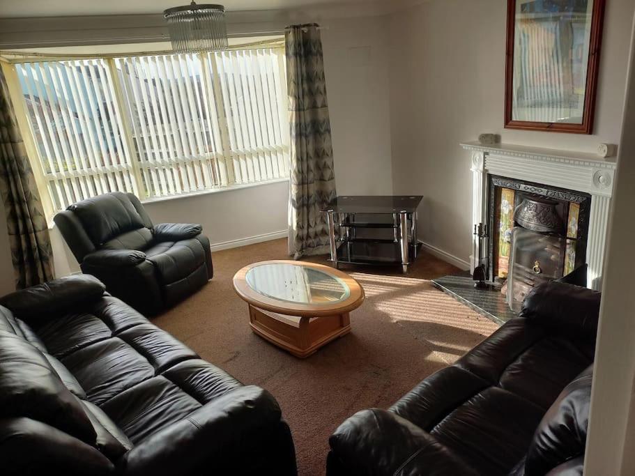 Large 4Bed Available Long-Term In Letterkenny Villa Exterior photo