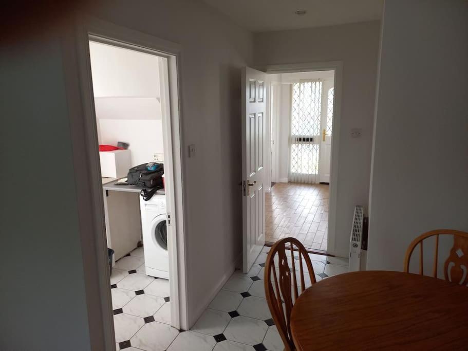 Large 4Bed Available Long-Term In Letterkenny Villa Exterior photo